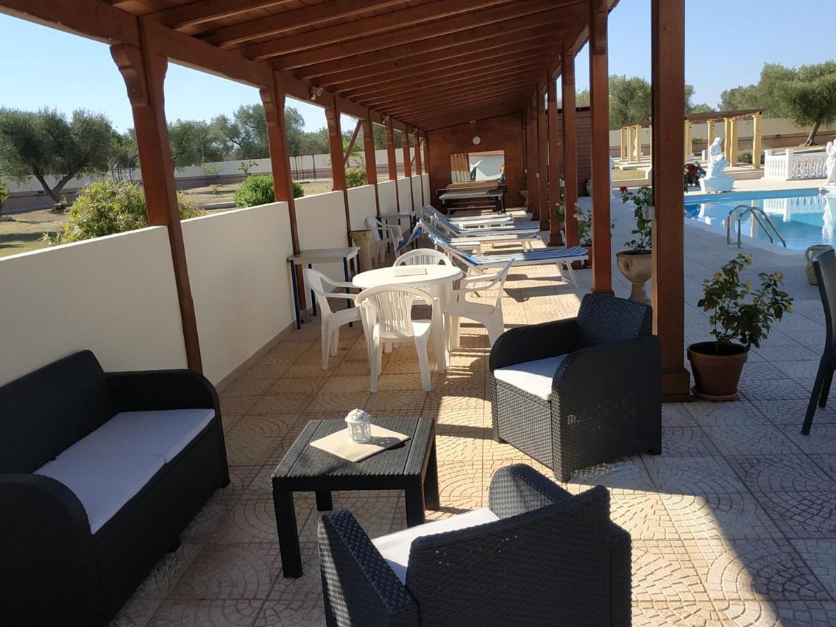 Jany- Adults Only Couette-café *