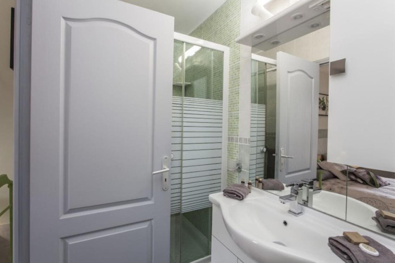 Jany- Adults Only * Oria (Brindisi)